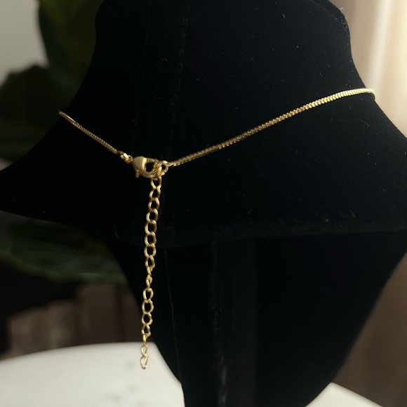 🩷-Heart Pendant Necklace - Picture 3 of 3